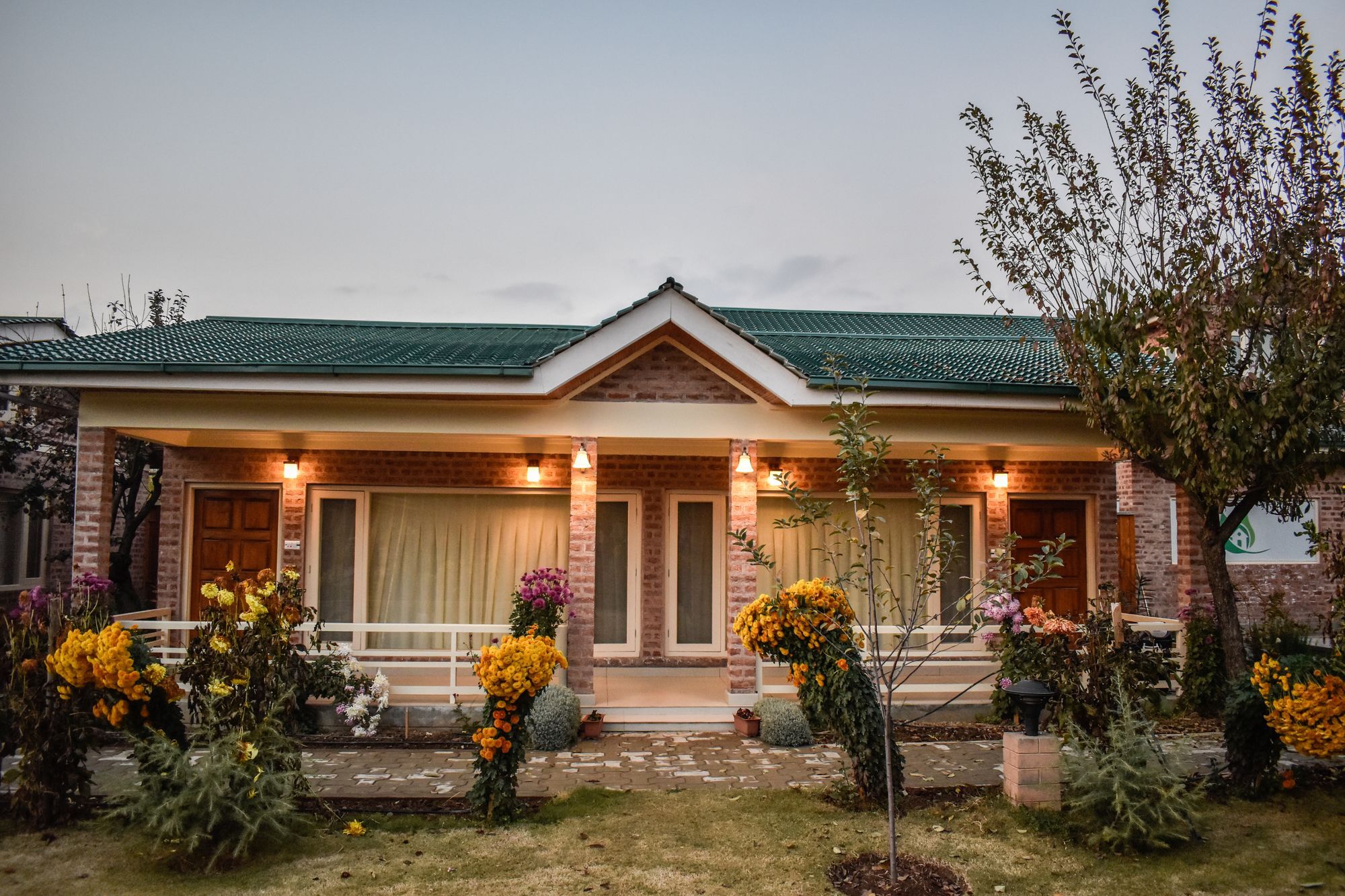 The Orchard Retreat & Spa Srīnagar Exterior foto